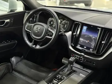 Volvo XC60 2.0 D4 R Design AWD
