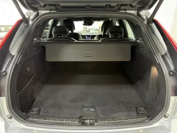 Volvo XC60 2.0 D4 R Design AWD