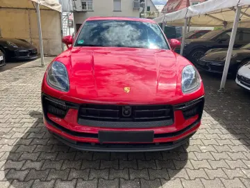 Macan S