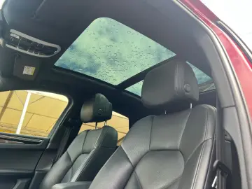 Macan S
