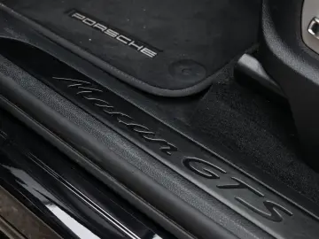 Macan GTS Burmester Standheizung Sitzbelüftung