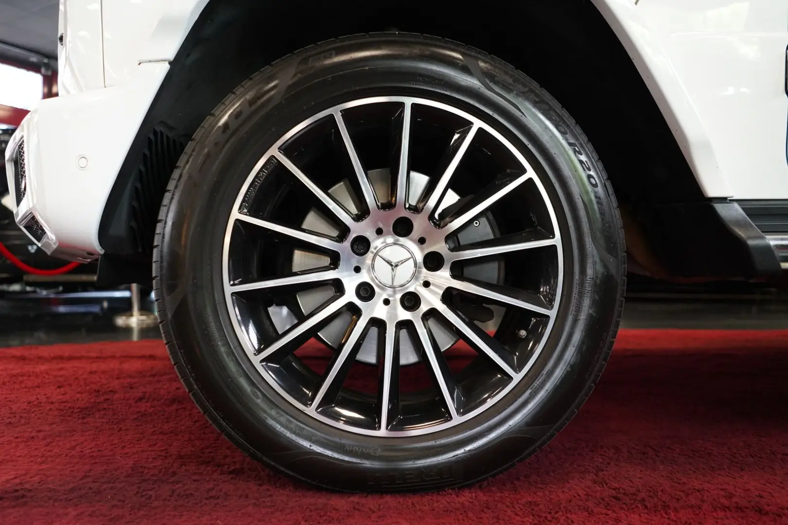 G 500 AMG Line 1.HAND STHZG 360° MASSAG CARBON