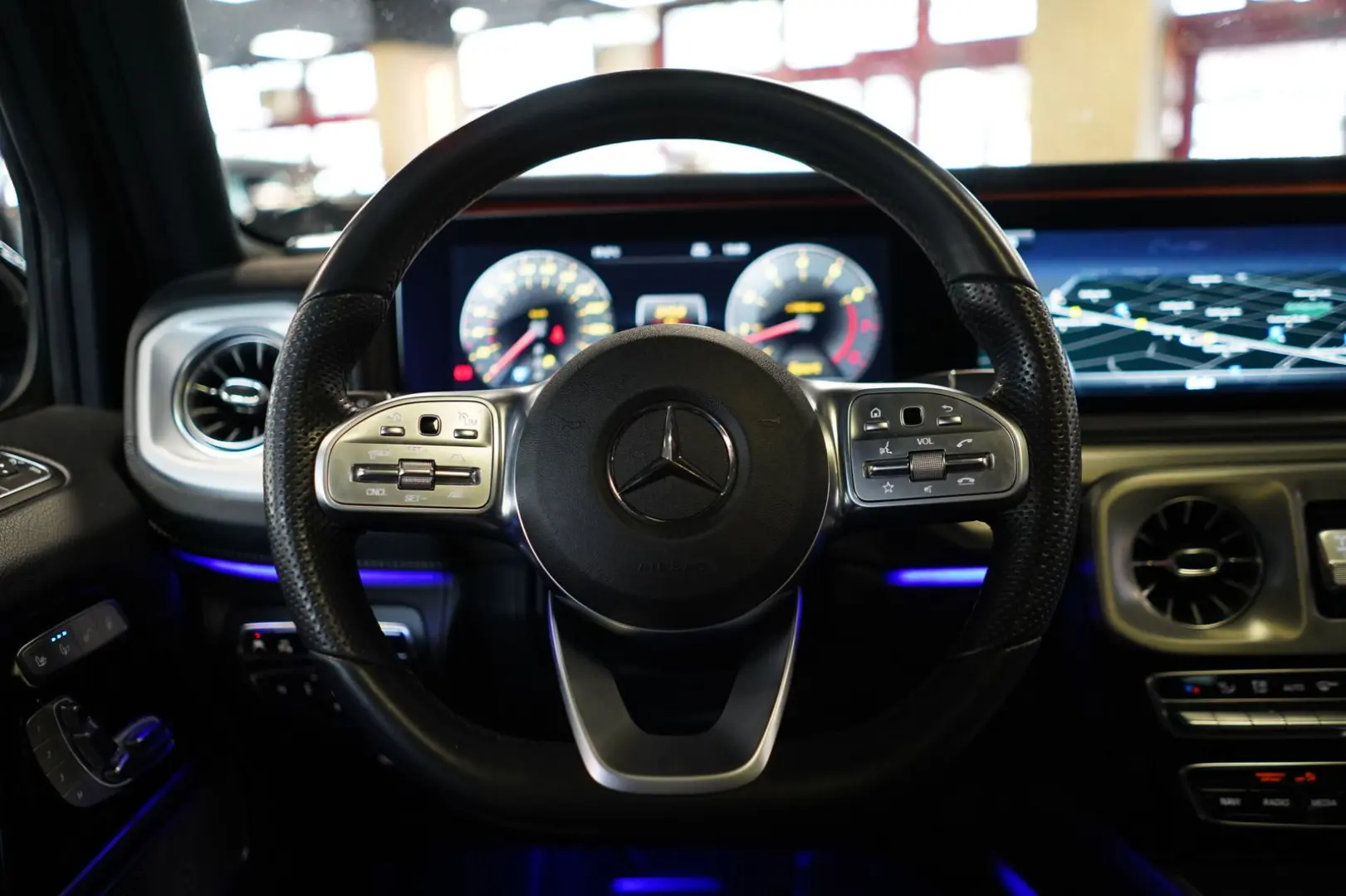 G 500 AMG Line 1.HAND STHZG 360° MASSAG CARBON