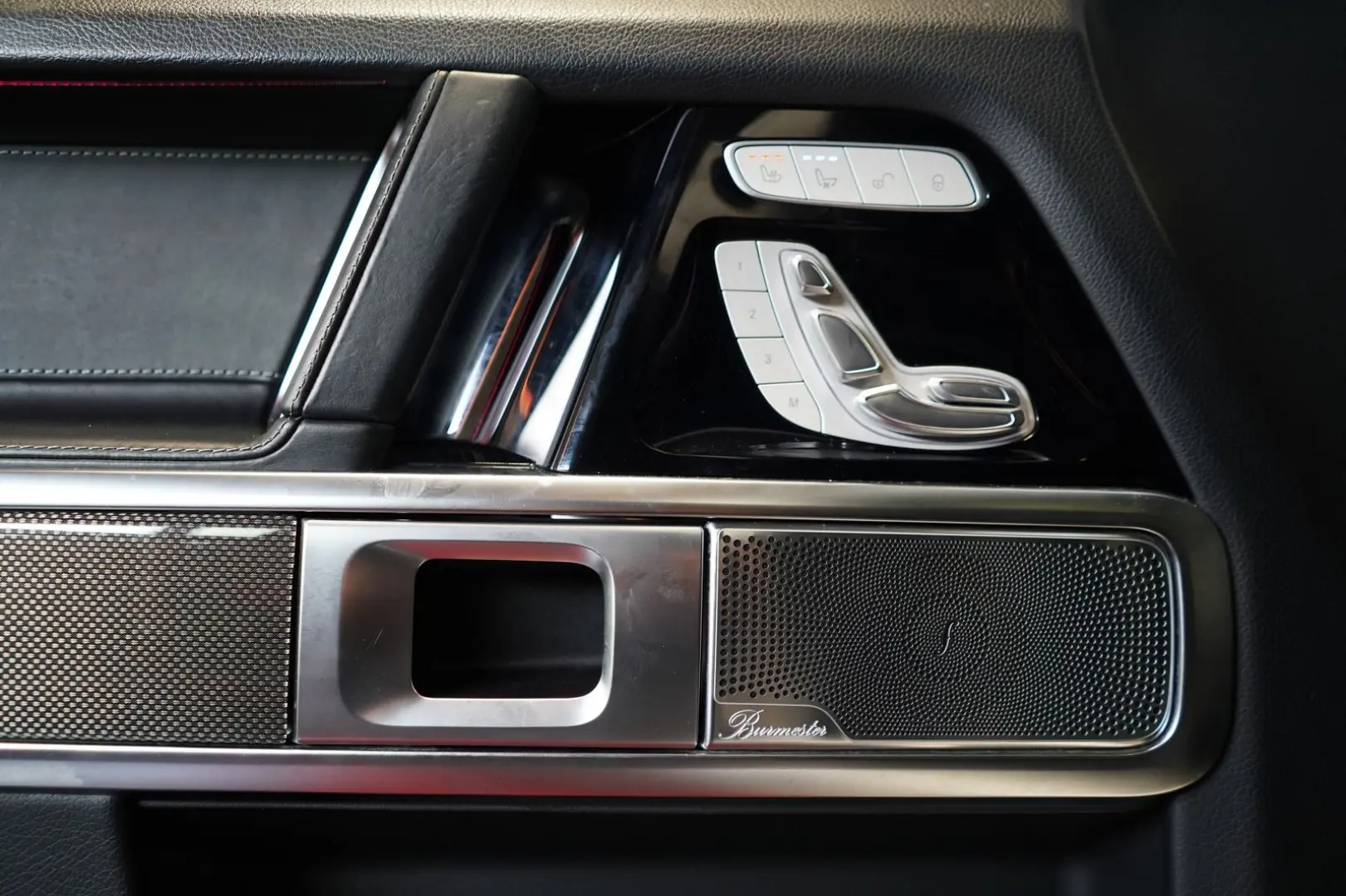 G 500 AMG Line 1.HAND STHZG 360° MASSAG CARBON