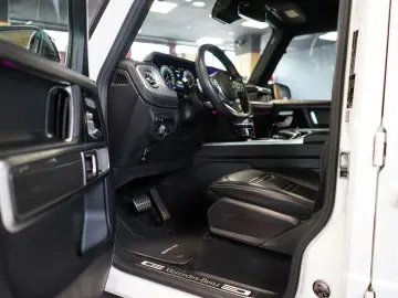 G 500 AMG Line 1.HAND STHZG 360° MASSAG CARBON