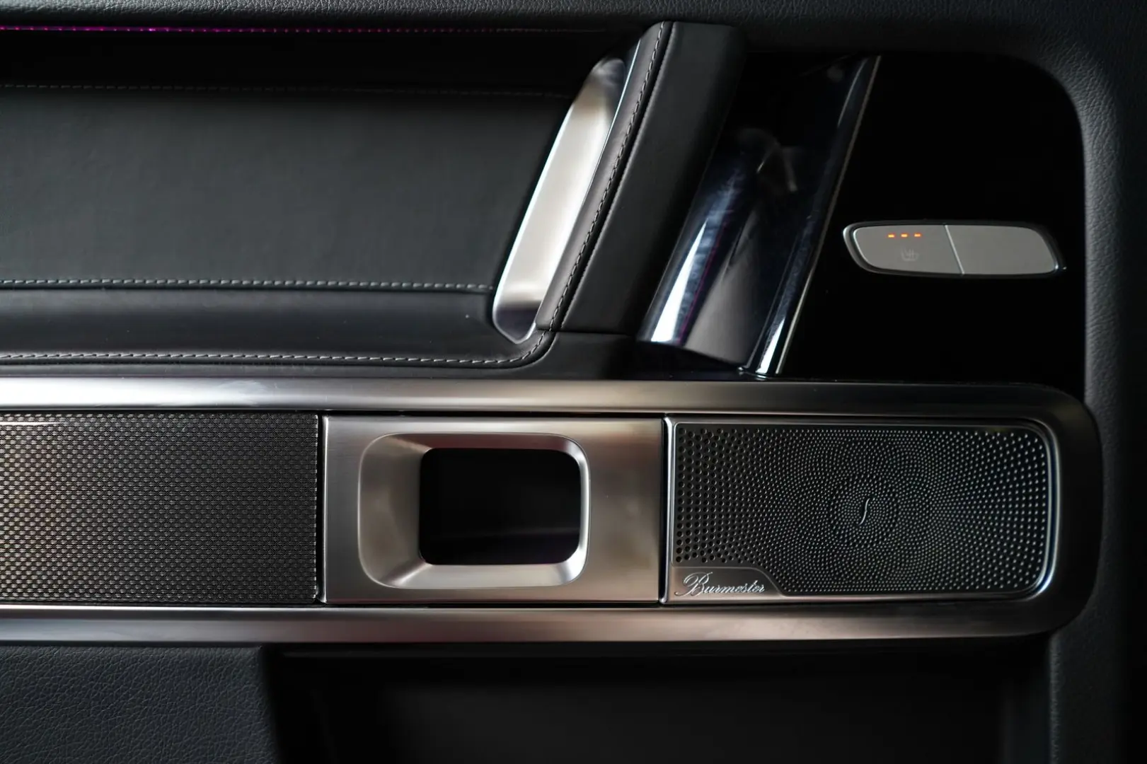 G 500 AMG Line 1.HAND STHZG 360° MASSAG CARBON