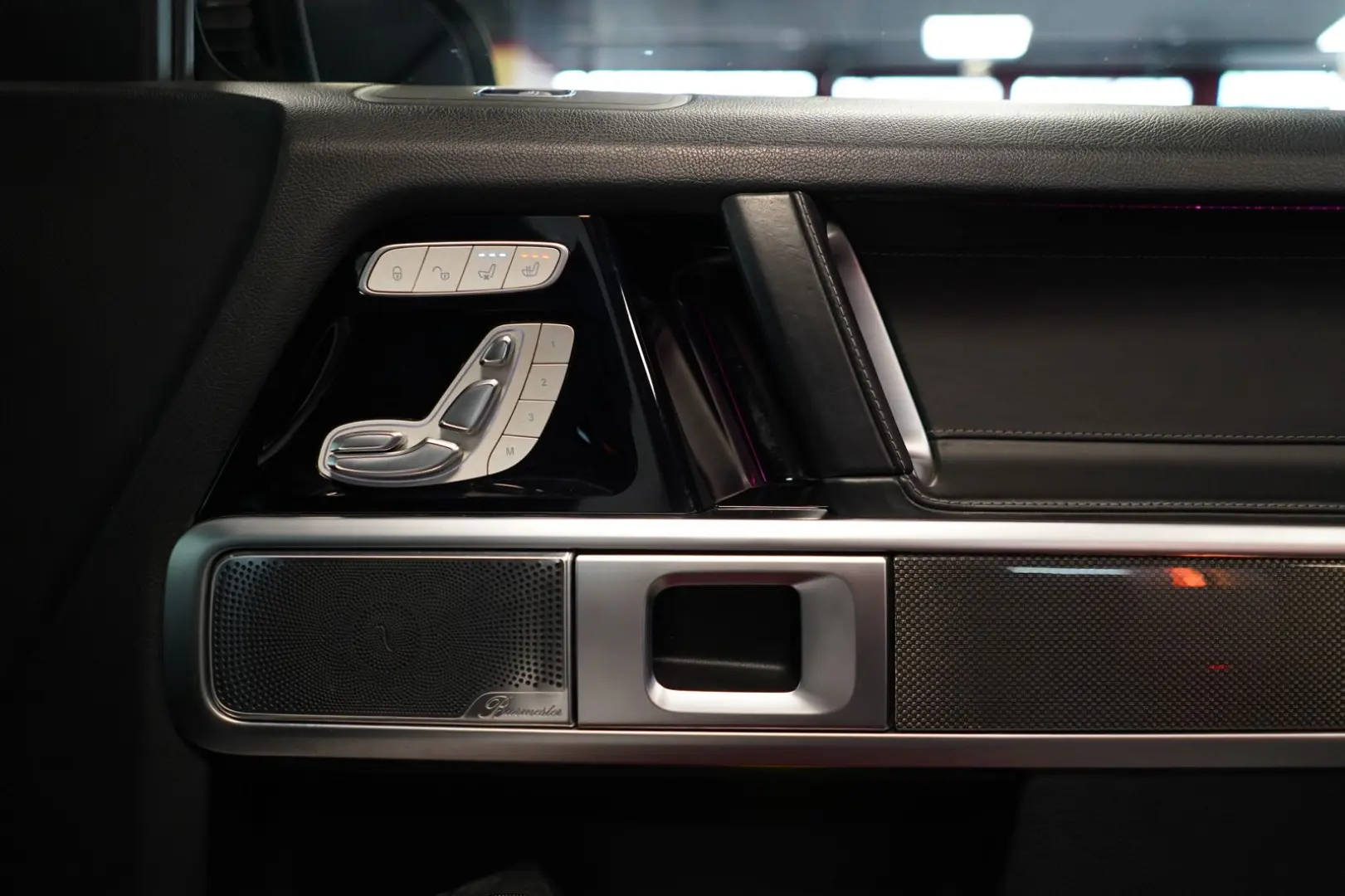 G 500 AMG Line 1.HAND STHZG 360° MASSAG CARBON