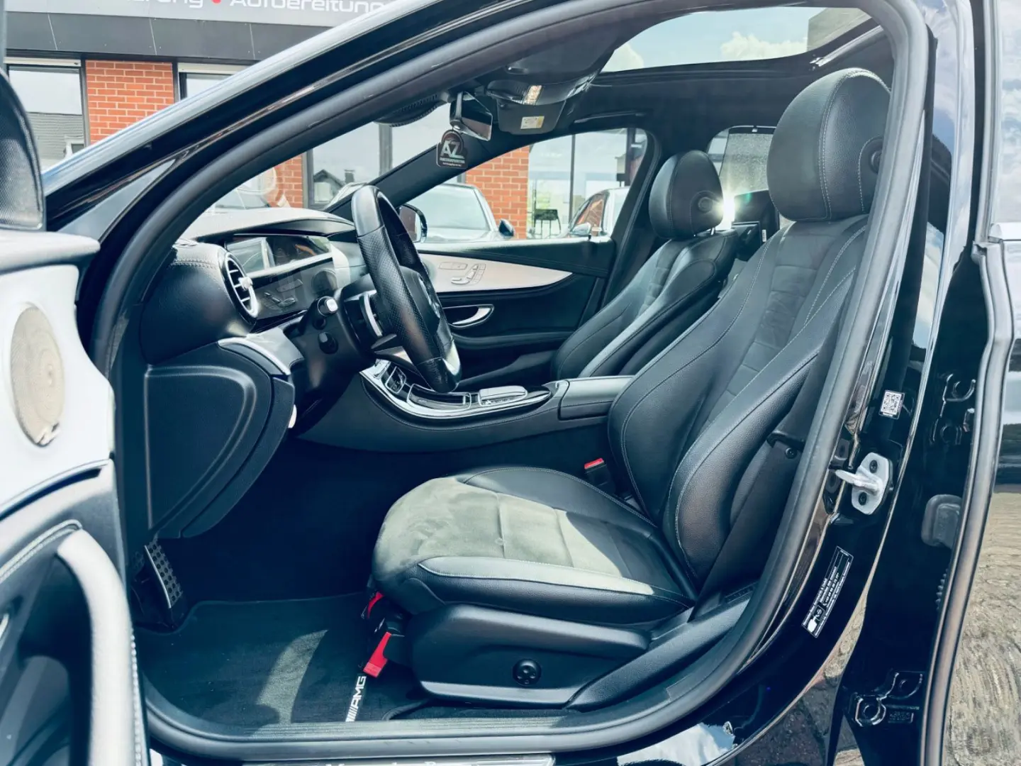 E 300de 4Matic AMG MEMORY+BURMESTER+FOND ENTERTA