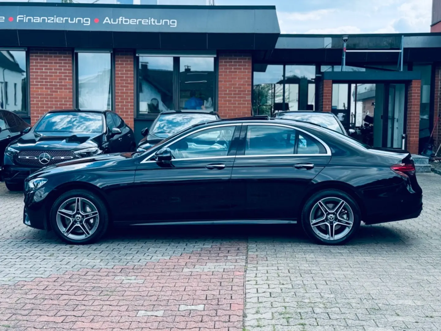 E 300de 4Matic AMG MEMORY+BURMESTER+FOND ENTERTA