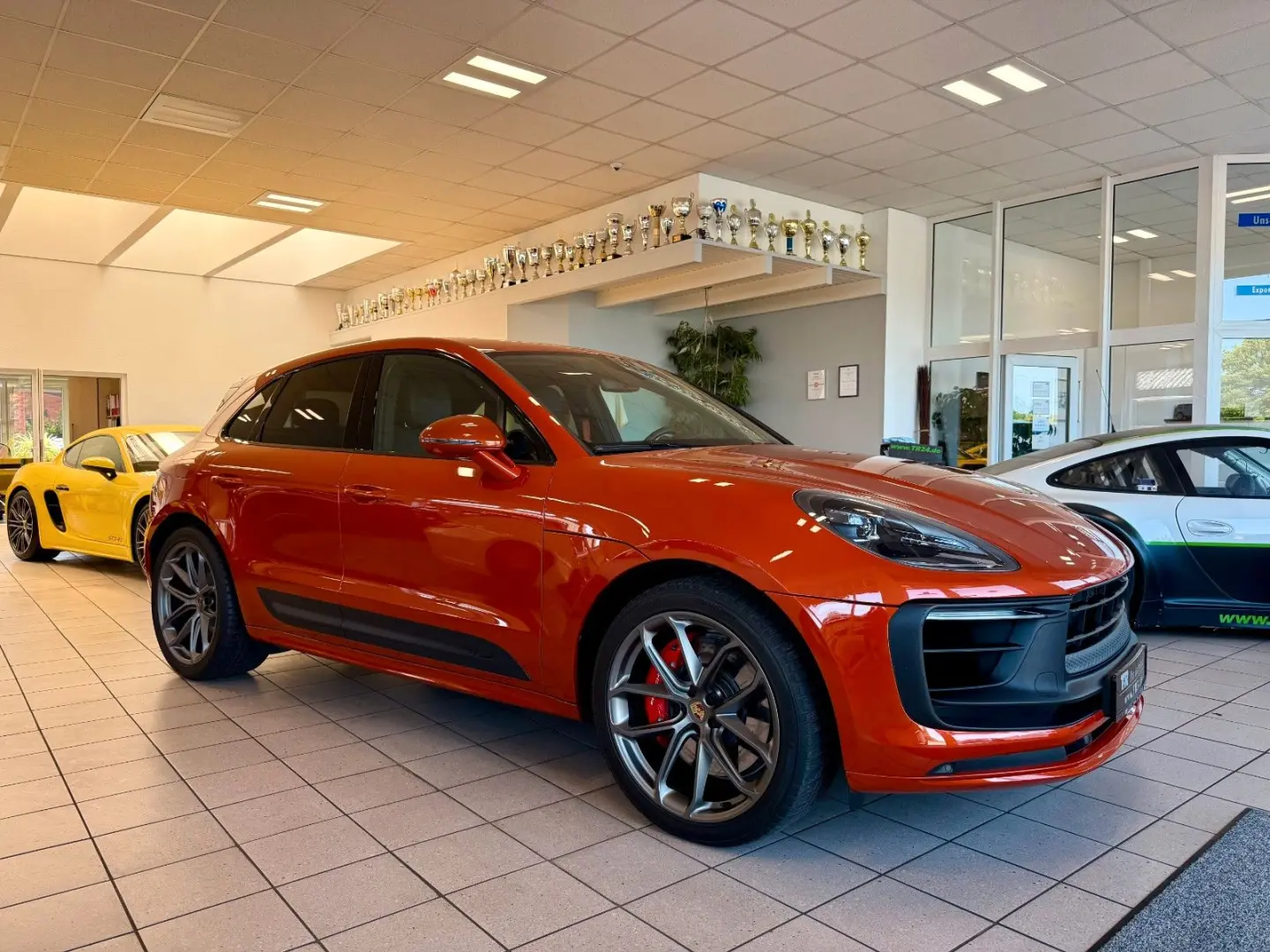 Macan GTS Panorama/AHK/SportChrono/21Zoll/360