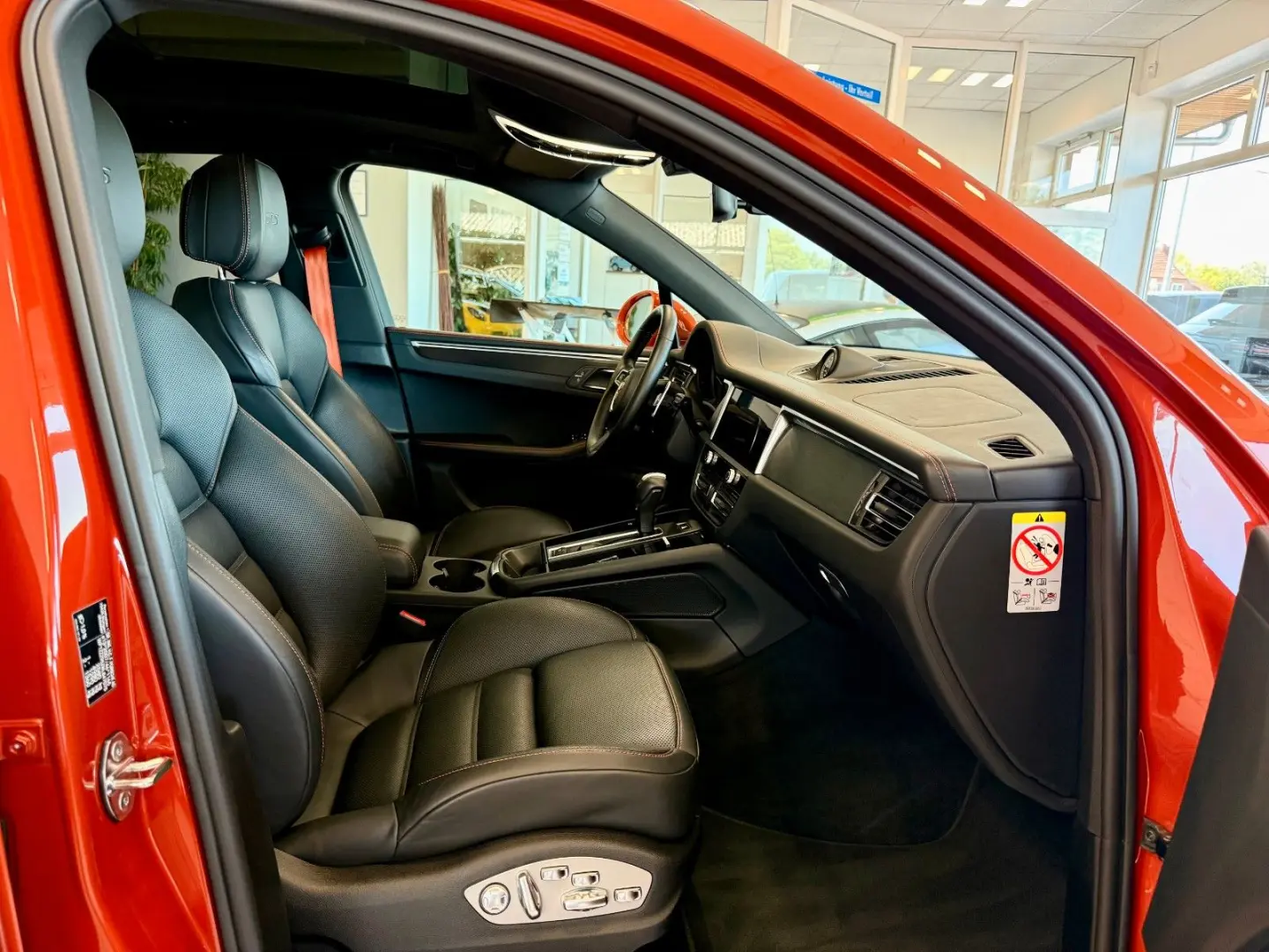 Macan GTS Panorama/AHK/SportChrono/21Zoll/360