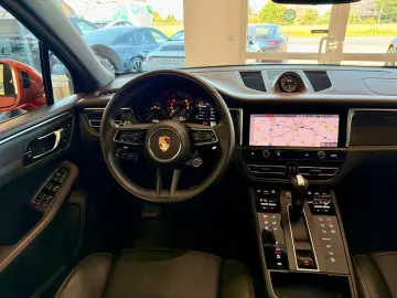 Macan GTS Panorama/AHK/SportChrono/21Zoll/360