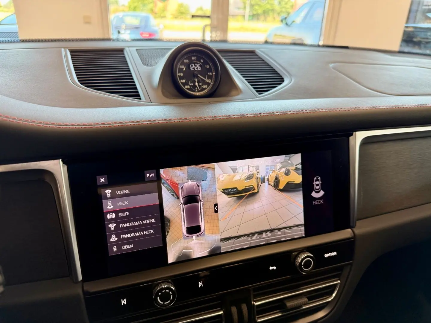 Macan GTS Panorama/AHK/SportChrono/21Zoll/360