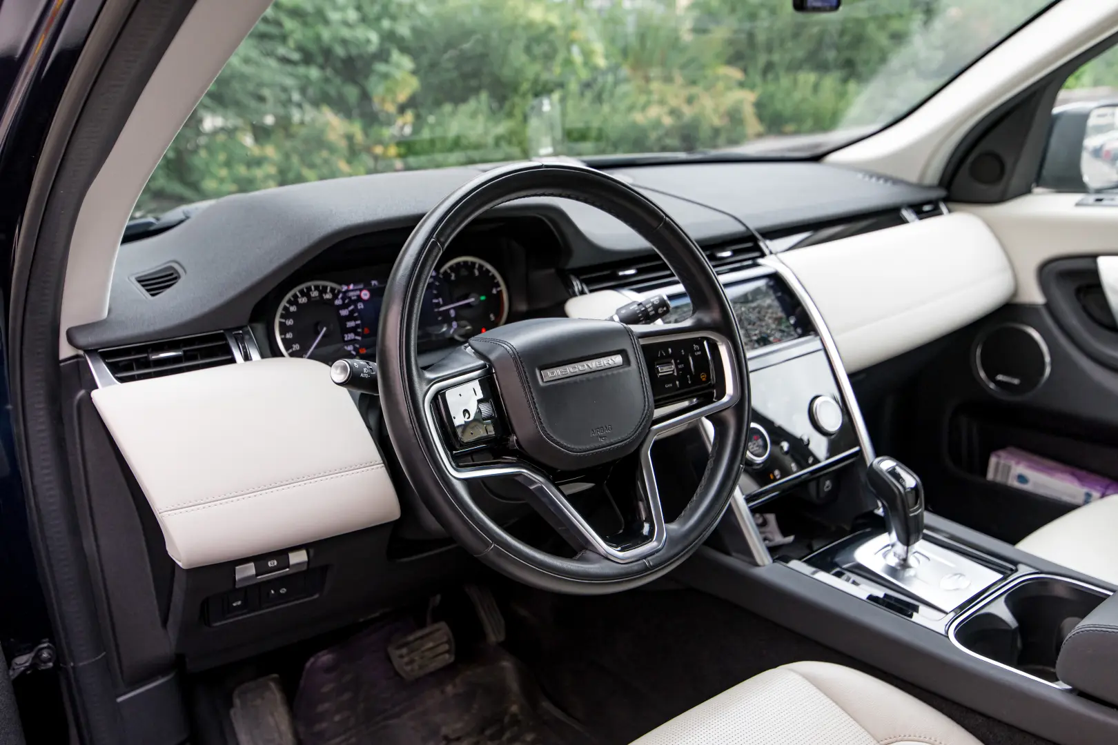 Land Rover Discovery Sport 2.0 D165 R-Dynamic MHEV SE