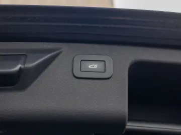 Land Rover Discovery Sport 2.0 D165 R-Dynamic MHEV SE