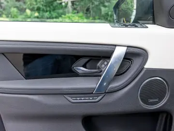 Land Rover Discovery Sport 2.0 D165 R-Dynamic MHEV SE