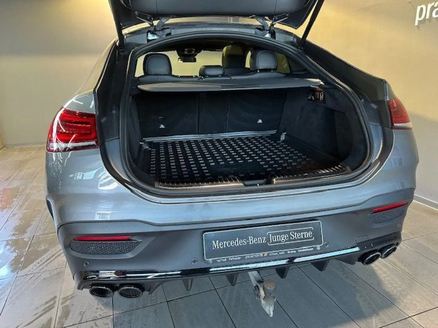 GLE 53 4M+ AMG Night Pano/AHK/Distr/MuBeam/Sound