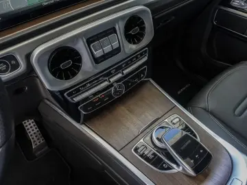 G 350 d AMG Distronic Schiebedach Multibeam AHK
