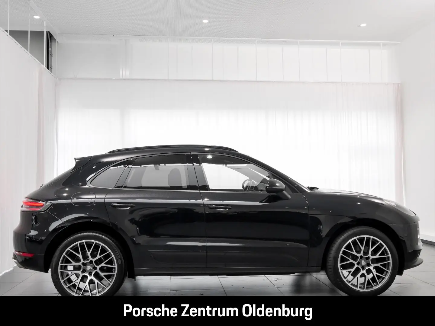 Macan Panorama CarPlay Abstandstempomat