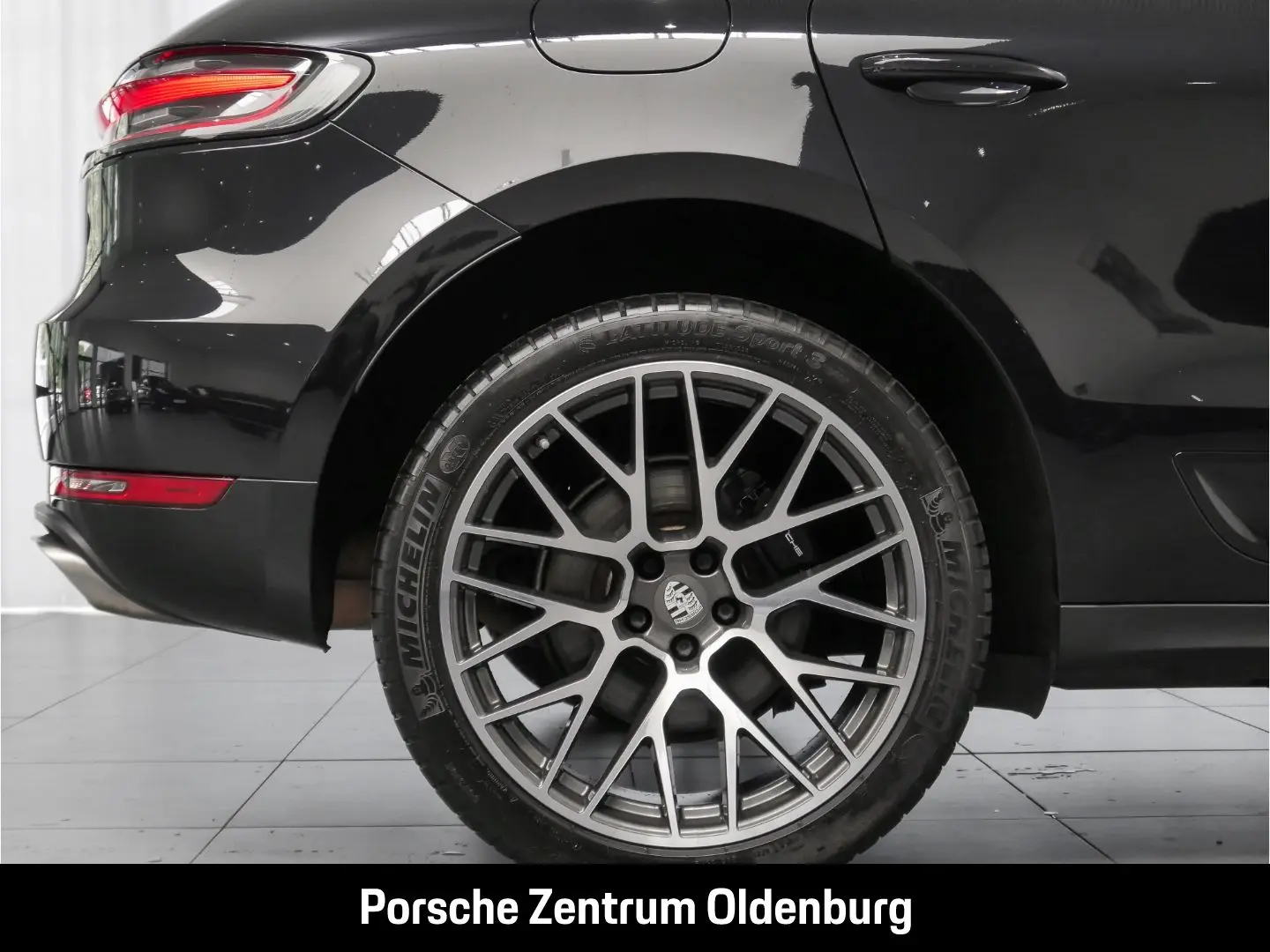 Macan Panorama CarPlay Abstandstempomat