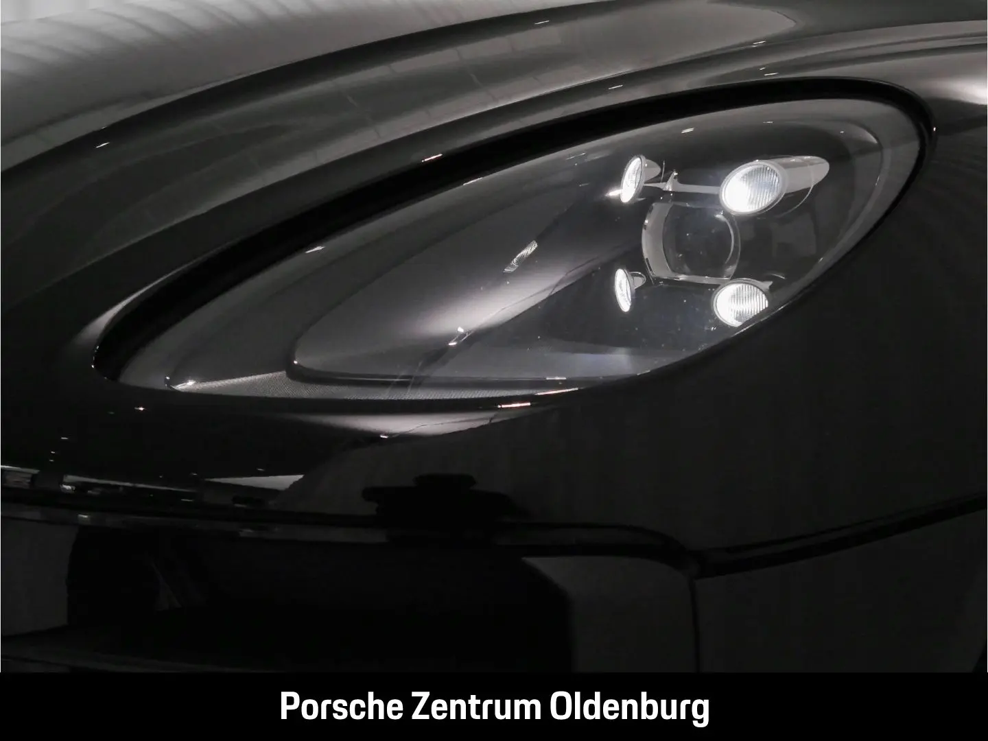 Macan Panorama CarPlay Abstandstempomat