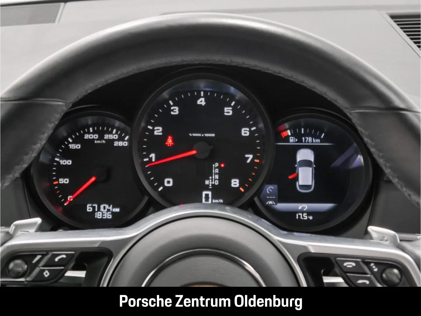 Macan Panorama CarPlay Abstandstempomat