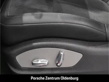 Macan Panorama CarPlay Abstandstempomat