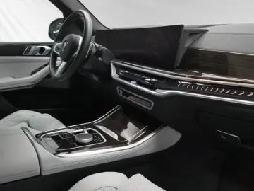 BMW X5 xDrive30d M Sport|AHK