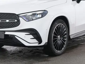 GLC 300 d 4M Coupe AMG Pano AHK Burmester Night