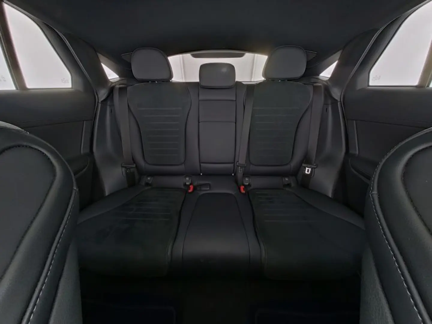 GLC 300 d 4M Coupe AMG Pano AHK Burmester Night