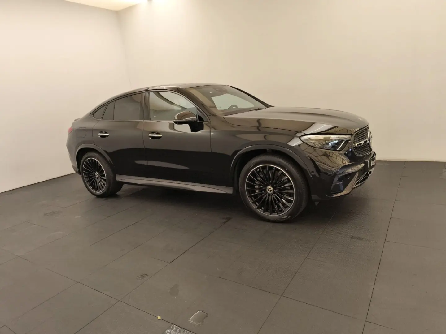 GLC 300 d 4M Coupé AMG Premium  Burmester Fahras