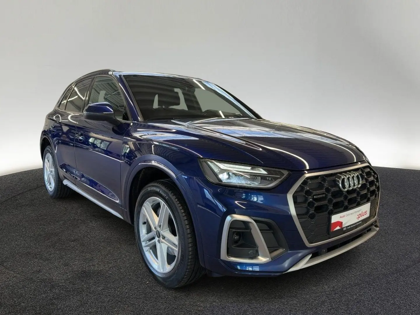 Q5 40 TDI qu. S line LED Kamera AHK Navi virtual