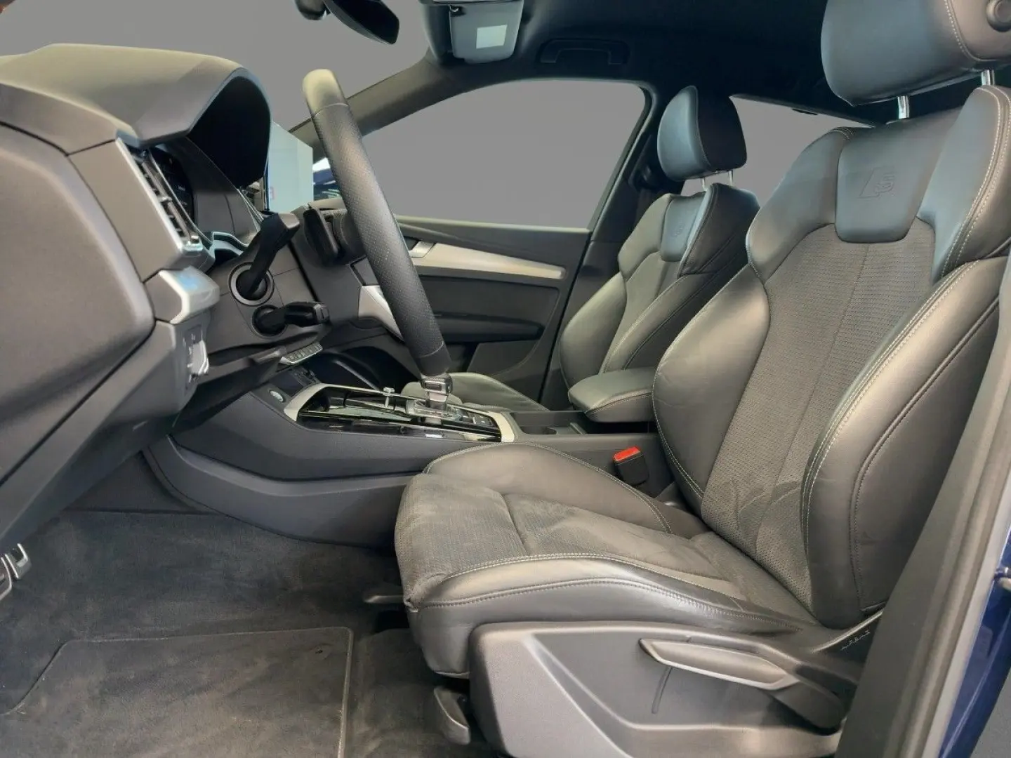 Q5 40 TDI qu. S line LED Kamera AHK Navi virtual