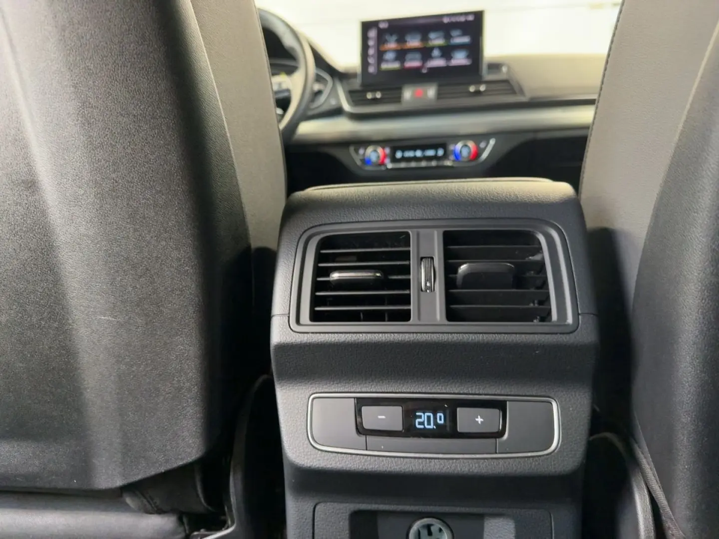 Q5 40 TDI qu. S line LED Kamera AHK Navi virtual