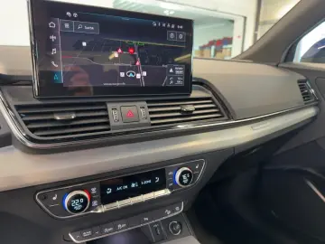 Q5 40 TDI qu. S line LED Kamera AHK Navi virtual