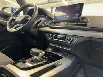 Q5 40 TDI qu. S line LED Kamera AHK Navi virtual