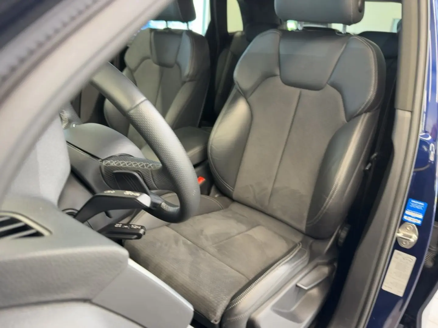 Q5 40 TDI qu. S line LED Kamera AHK Navi virtual