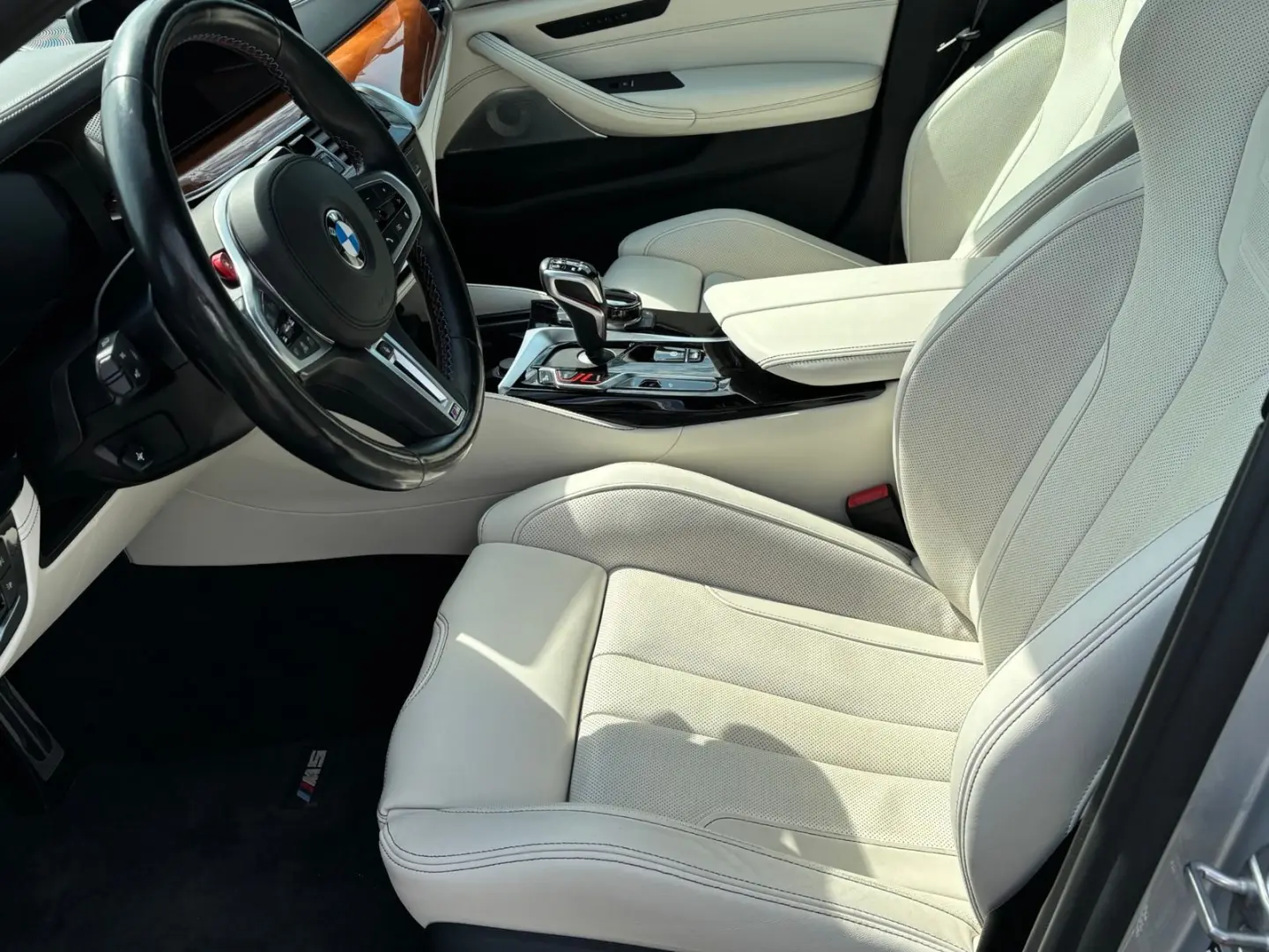M5 Limousine INDIVIDUAL Laserlicht Competition P