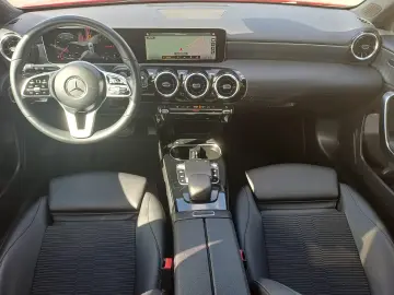 Mercedes-Benz A180d 1.5 diesel 116 CP 7AT Style