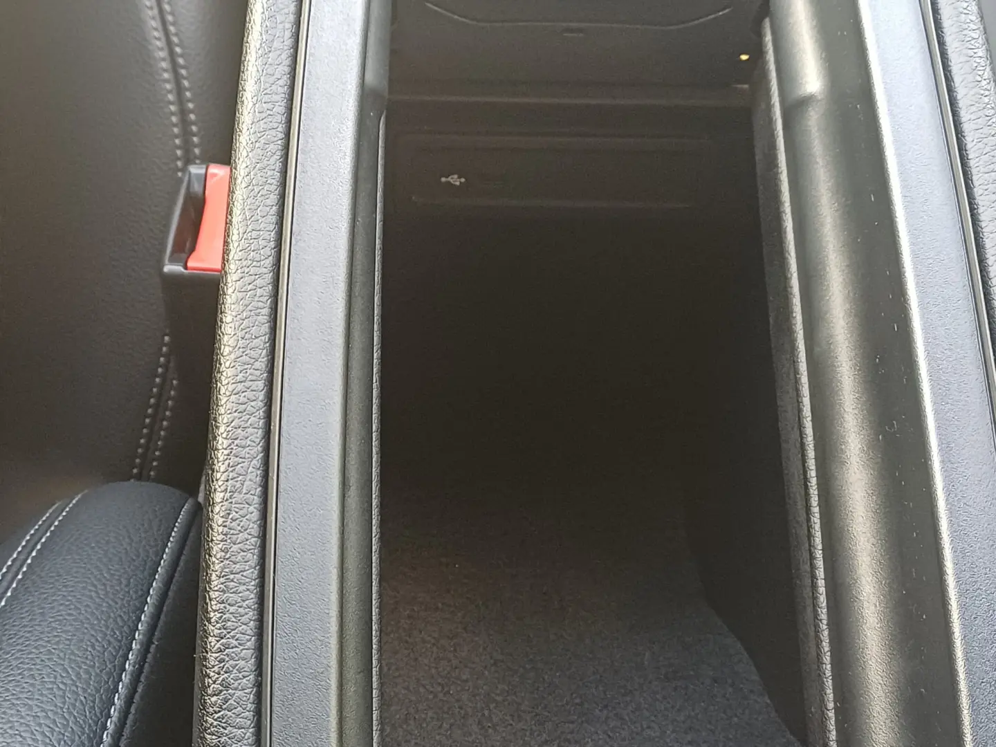 Mercedes-Benz A180d 1.5 diesel 116 CP 7AT Style