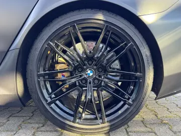 M5 Limousine M Drivers P. Ultimate Pack AHK B&W
