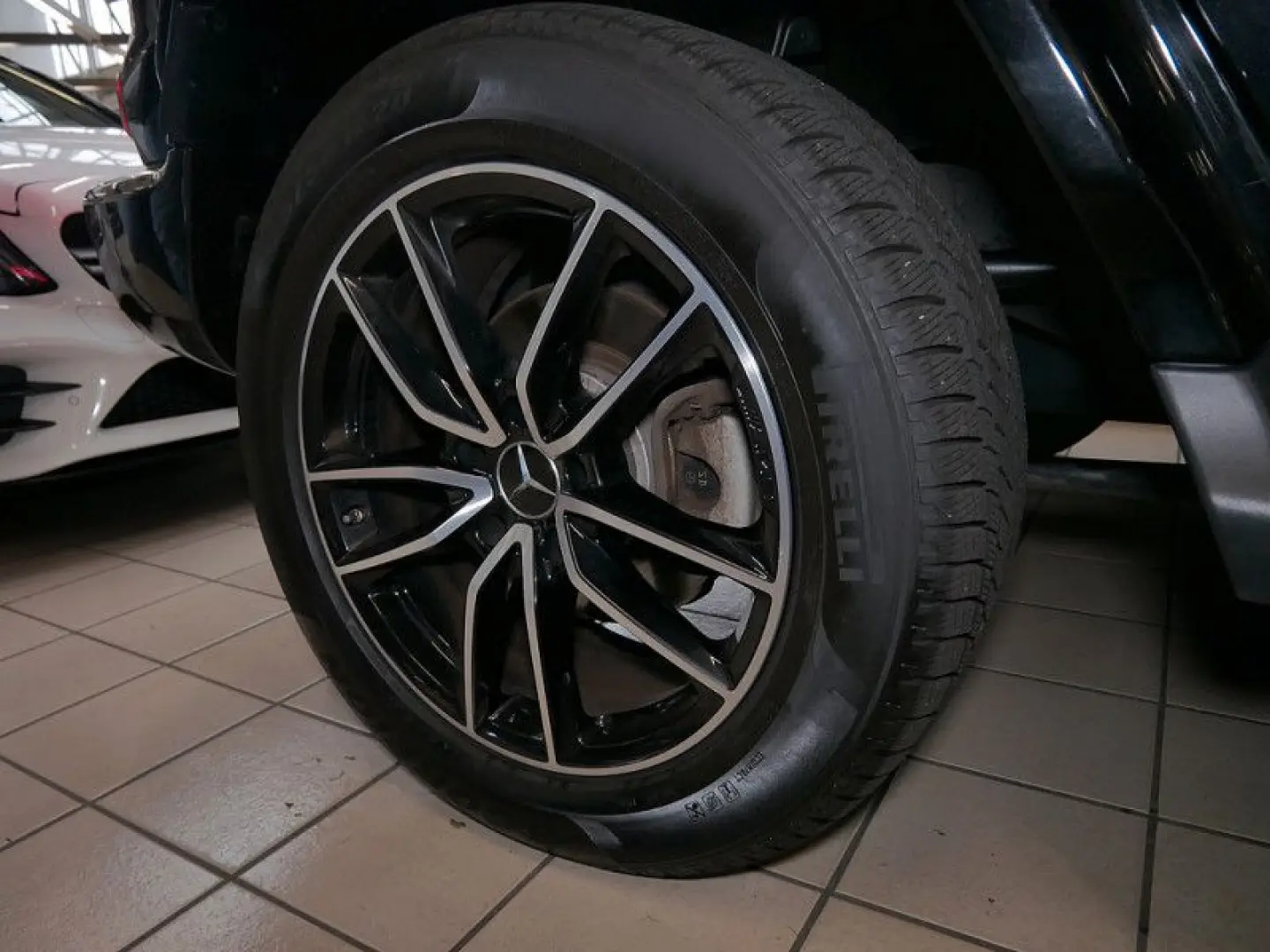 G 400 d BURM NIGHT AMG WIDE SPUR DISTR COMAND