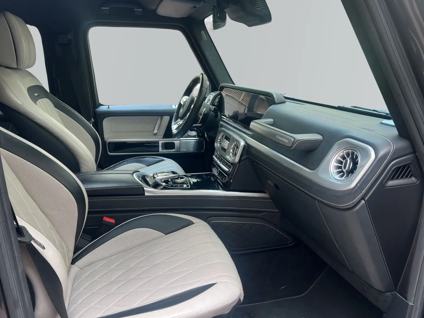 G 63 AMG Stronger Than Time Edition  360   Sitzb