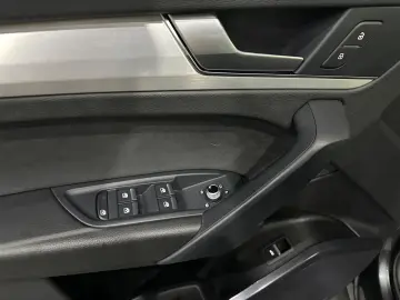 Q5 40 TDI quattro S line /KAMERA / AHK / LEDER