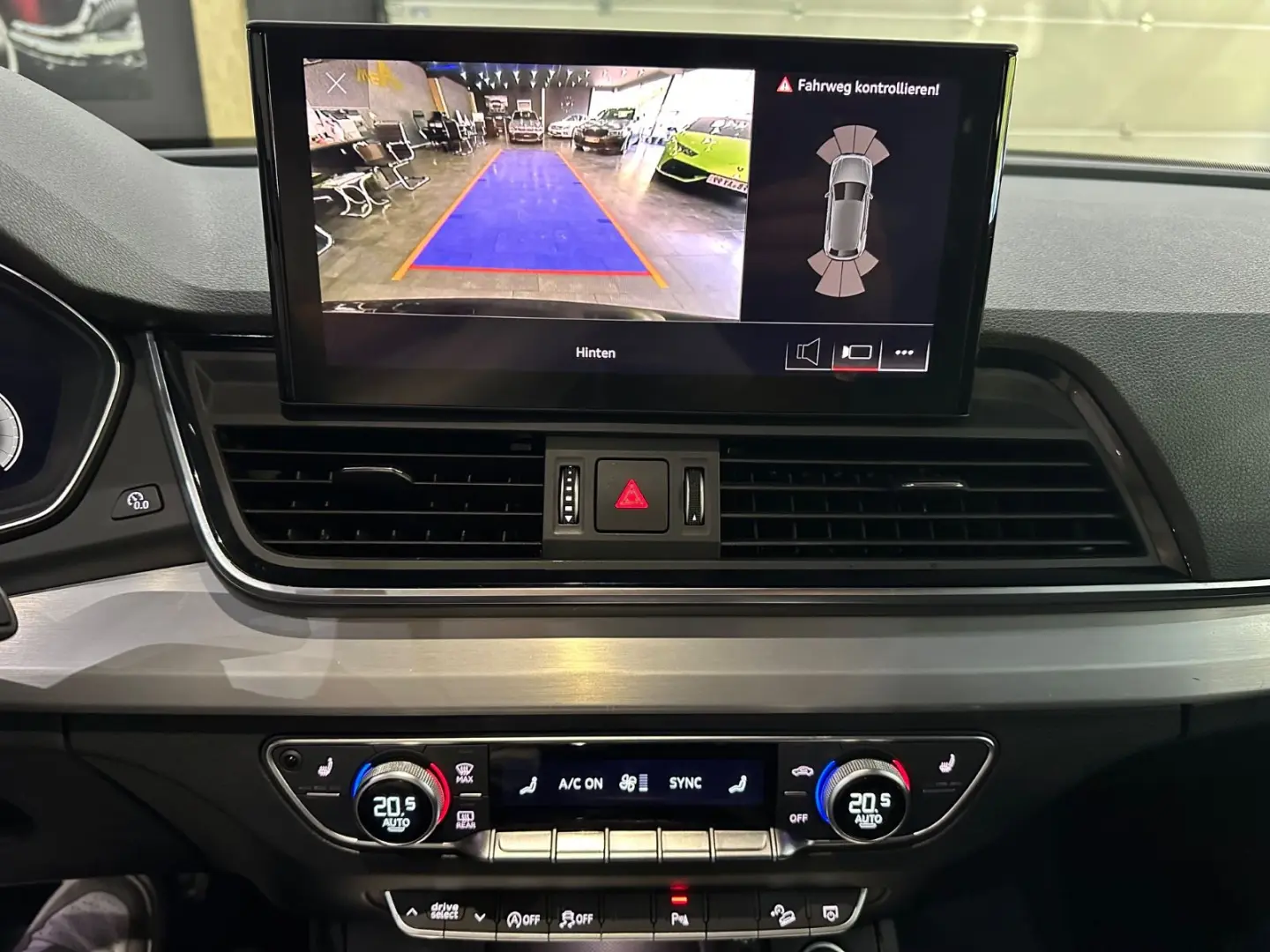 Q5 40 TDI quattro S line /KAMERA / AHK / LEDER