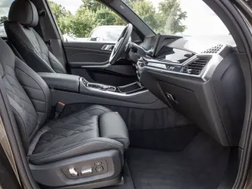 BMW X5 xDrive 30d M-Sport PDC SHZ NAVI