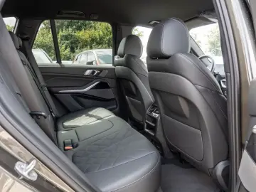BMW X5 xDrive 30d M-Sport PDC SHZ NAVI