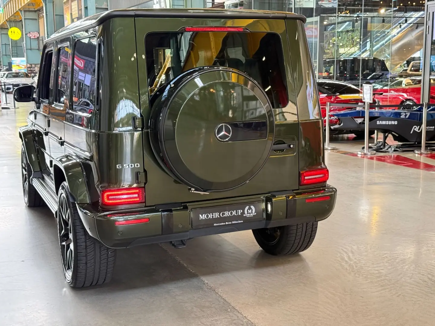 G 500   OLIVGRÜN   22  AMG RÄDER   360 KAMERA