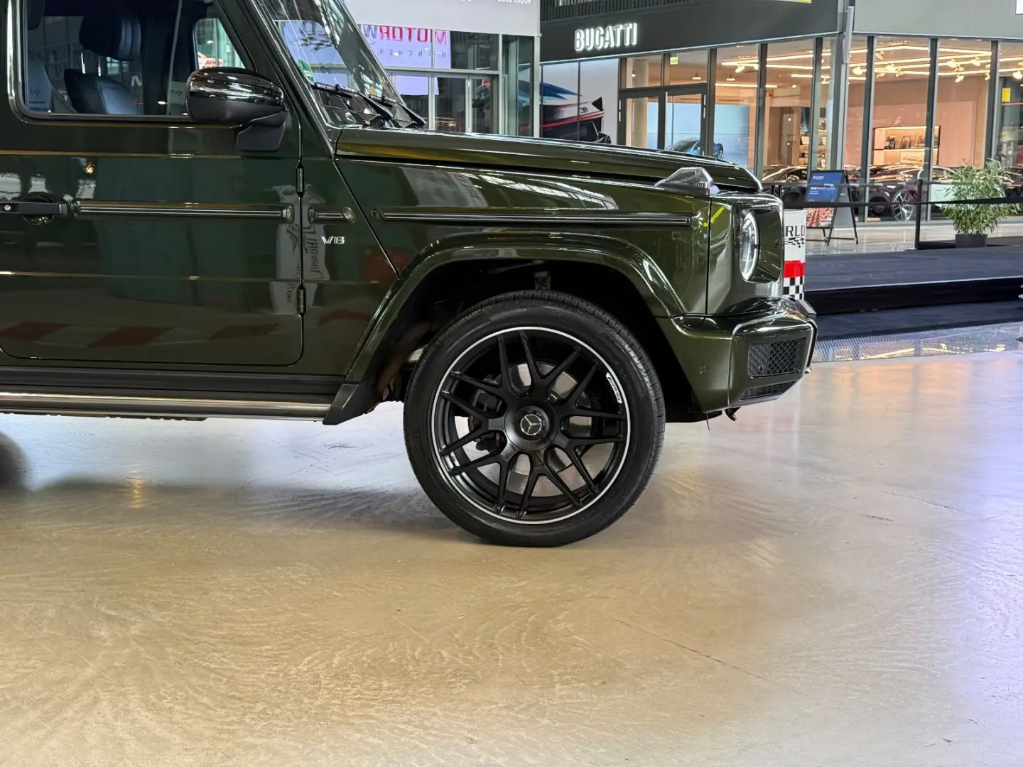 G 500   OLIVGRÜN   22  AMG RÄDER   360 KAMERA