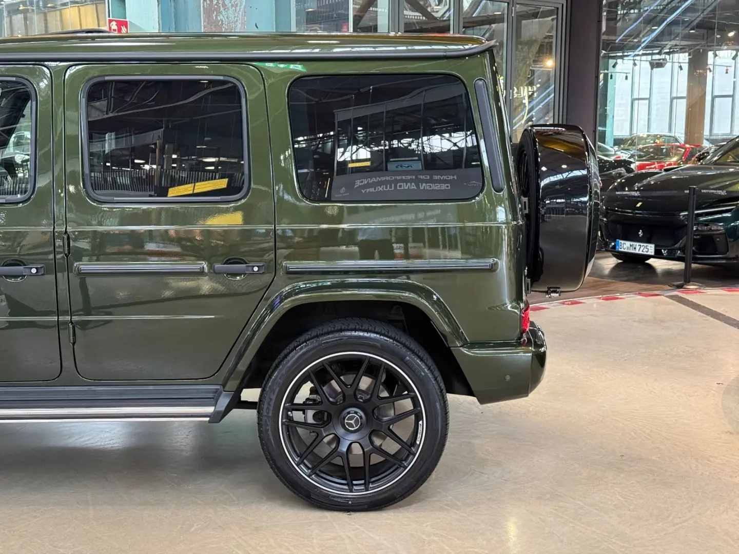 G 500   OLIVGRÜN   22  AMG RÄDER   360 KAMERA